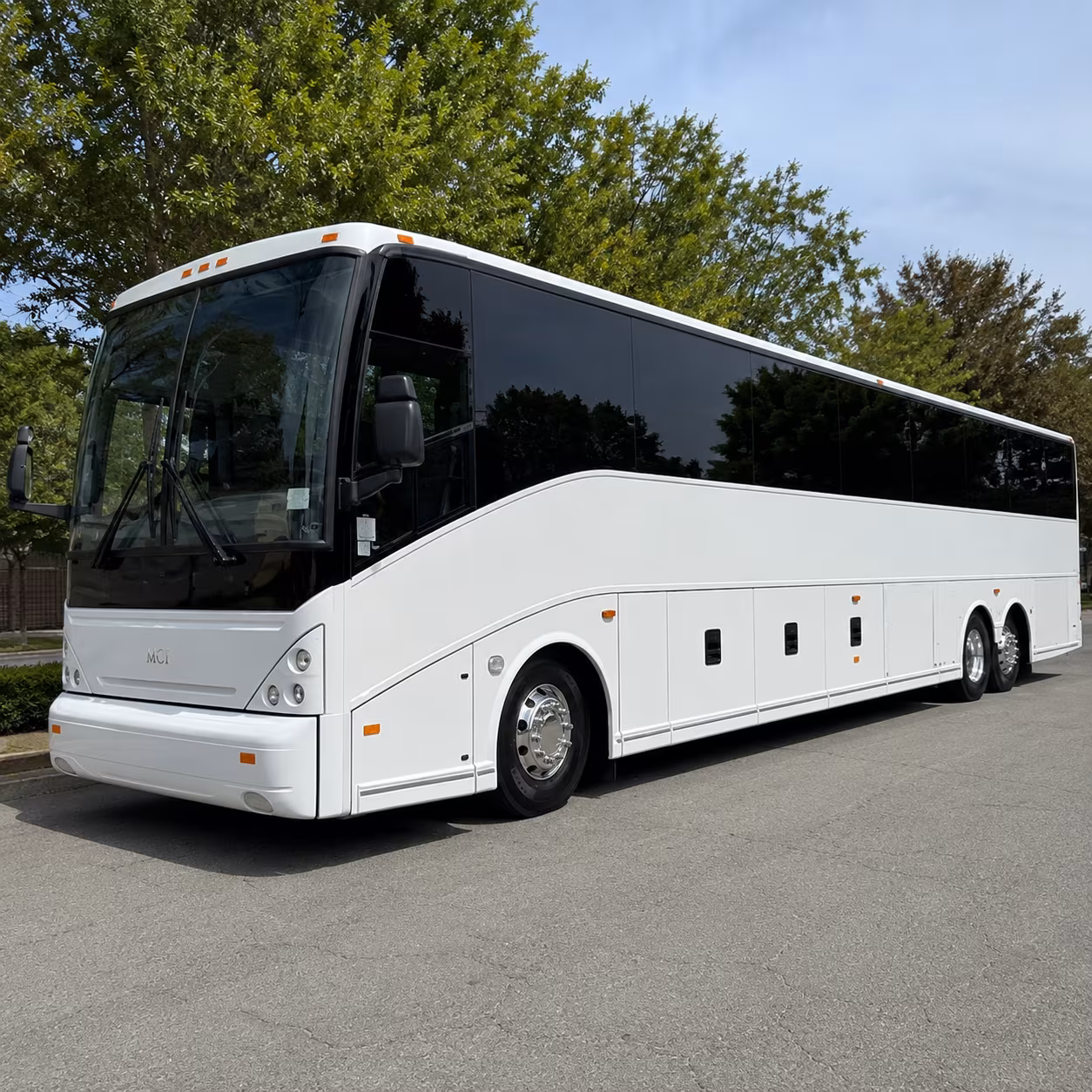 airport shuttle buses for multi stop pickups across pico rivera and surrounding cities